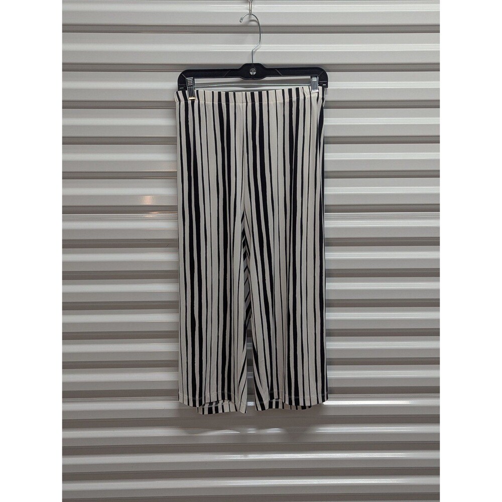 Chico's Size 3 (XL/16) Pull On Black‎ & White Crop Wide Leg Pants